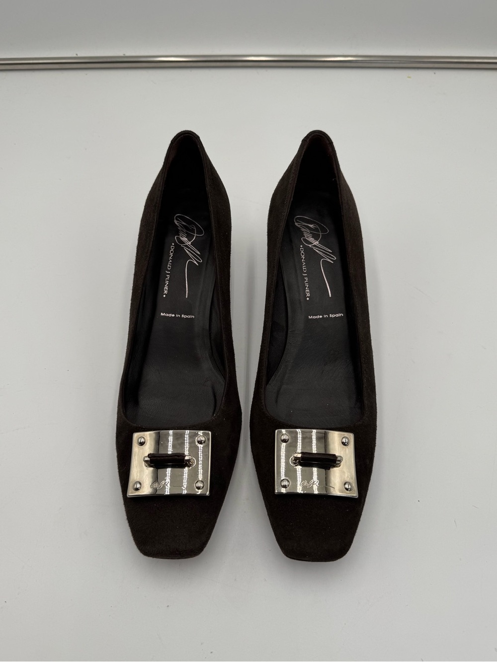 Donald J Pliner Brown Suede Kitten Heel Pumps Silver Hardware Size 9.5M